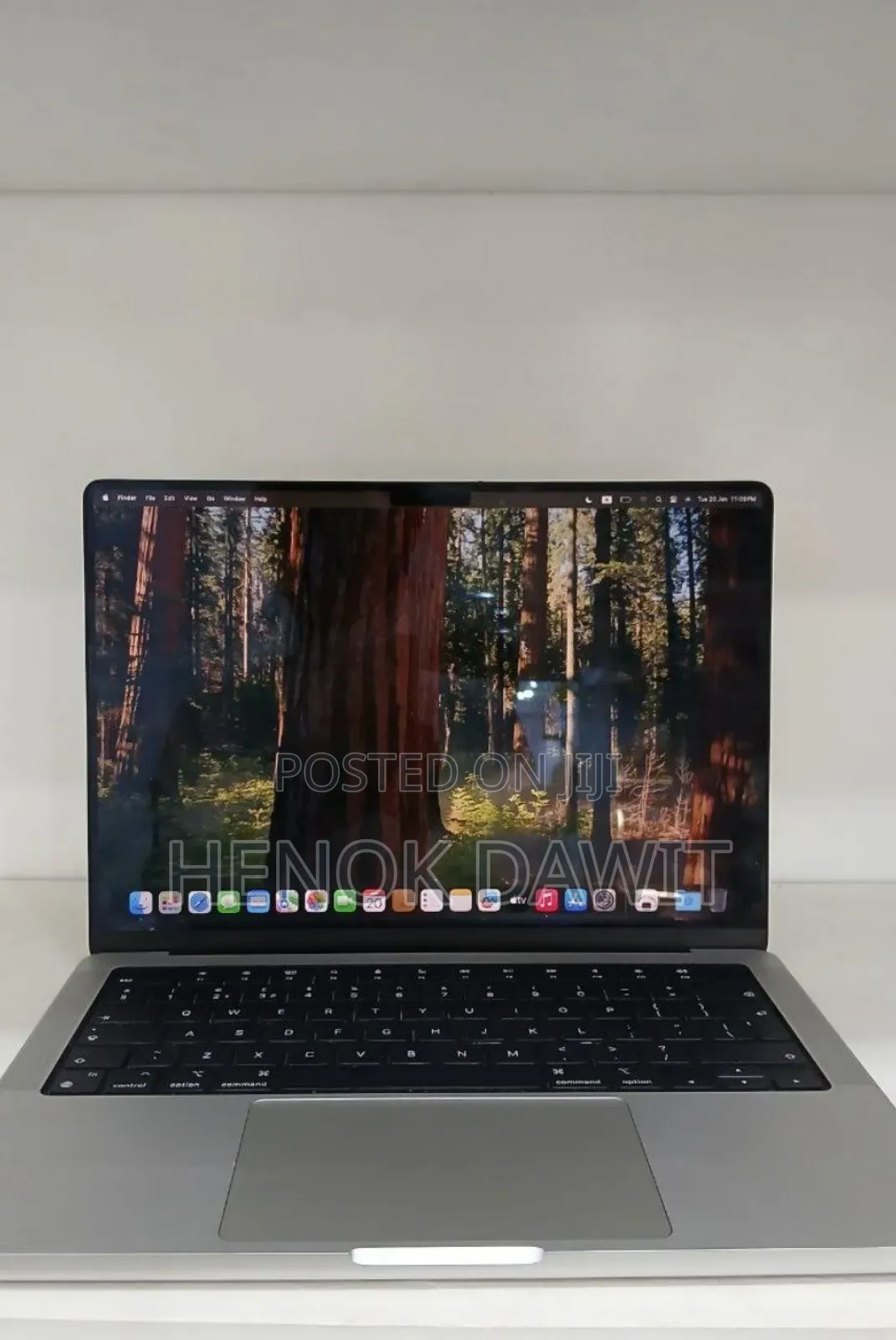 New Laptop Apple MacBook Pro 2021 M1 16GB Apple M1 Pro SSD 1T