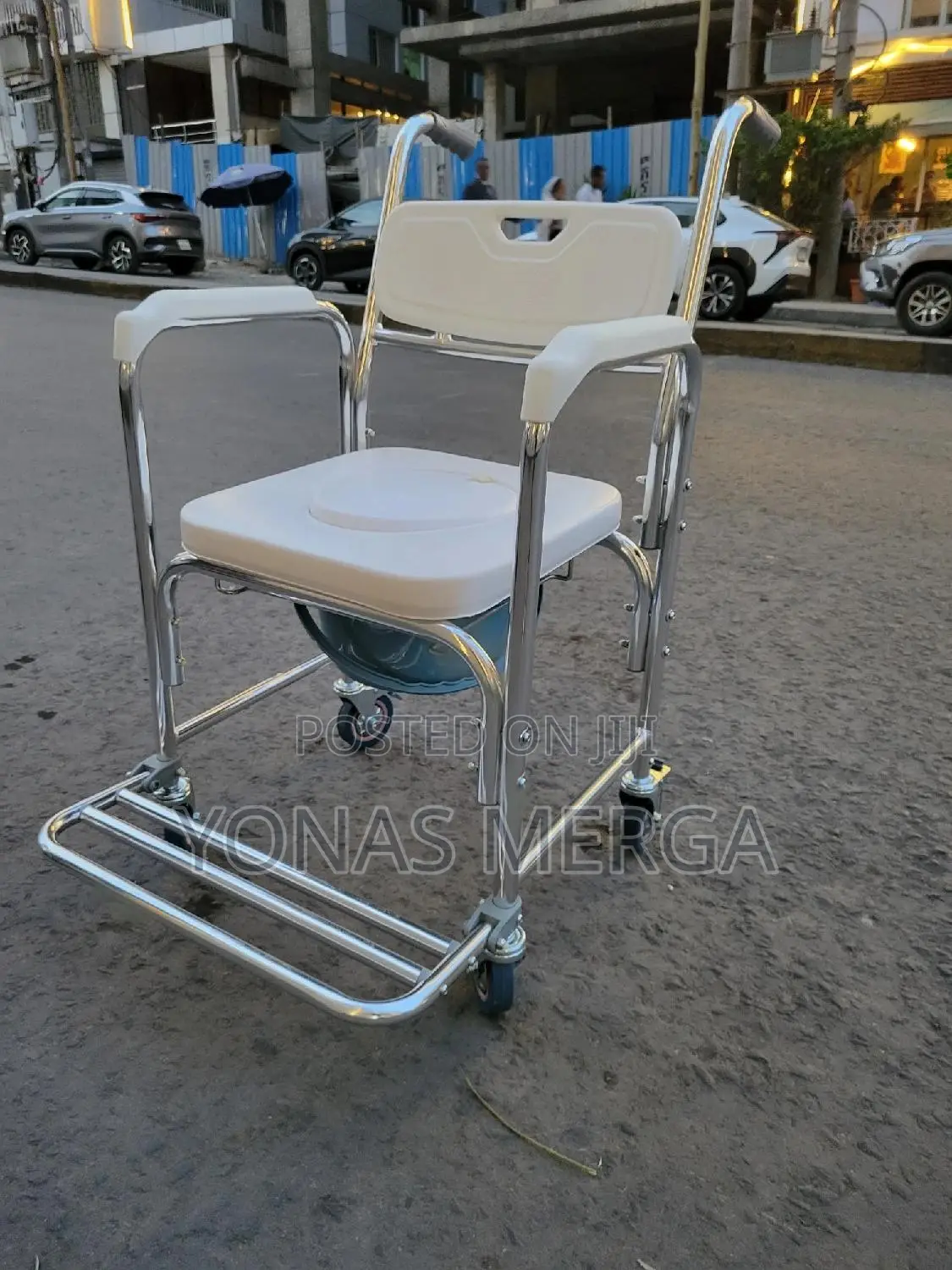Toilet Chair椎用commode Chair怒嶮equipment Used in Hospitals and Home