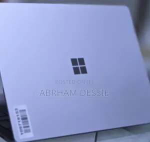 New Laptop Microsoft Surface 8GB Intel Core I5 SSD 512GB