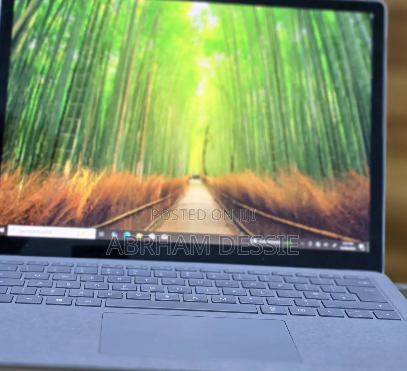 New Laptop Microsoft Surface 8GB Intel Core I5 SSD 512GB