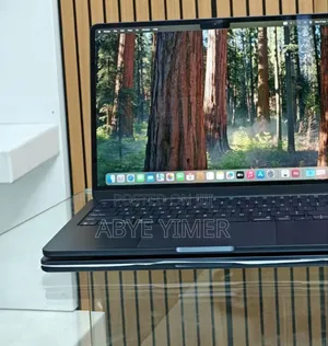 New Apple MacBook Air 2024 M3 13-Inch 16GB Intel Core M3 SSD 256GB