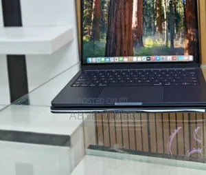 New Apple MacBook Air 2024 M3 13-Inch 16GB Intel Core M3 SSD 256GB