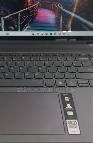 New Laptop Lenovo Yoga 7i 16GB Intel Core Ultra 7 SSD 1T