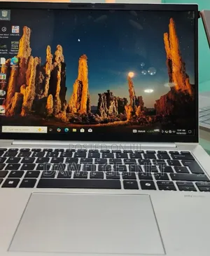 New Laptop HP EliteBook 840 G11 16GB AMD Ryzen 5 SSD 512GB