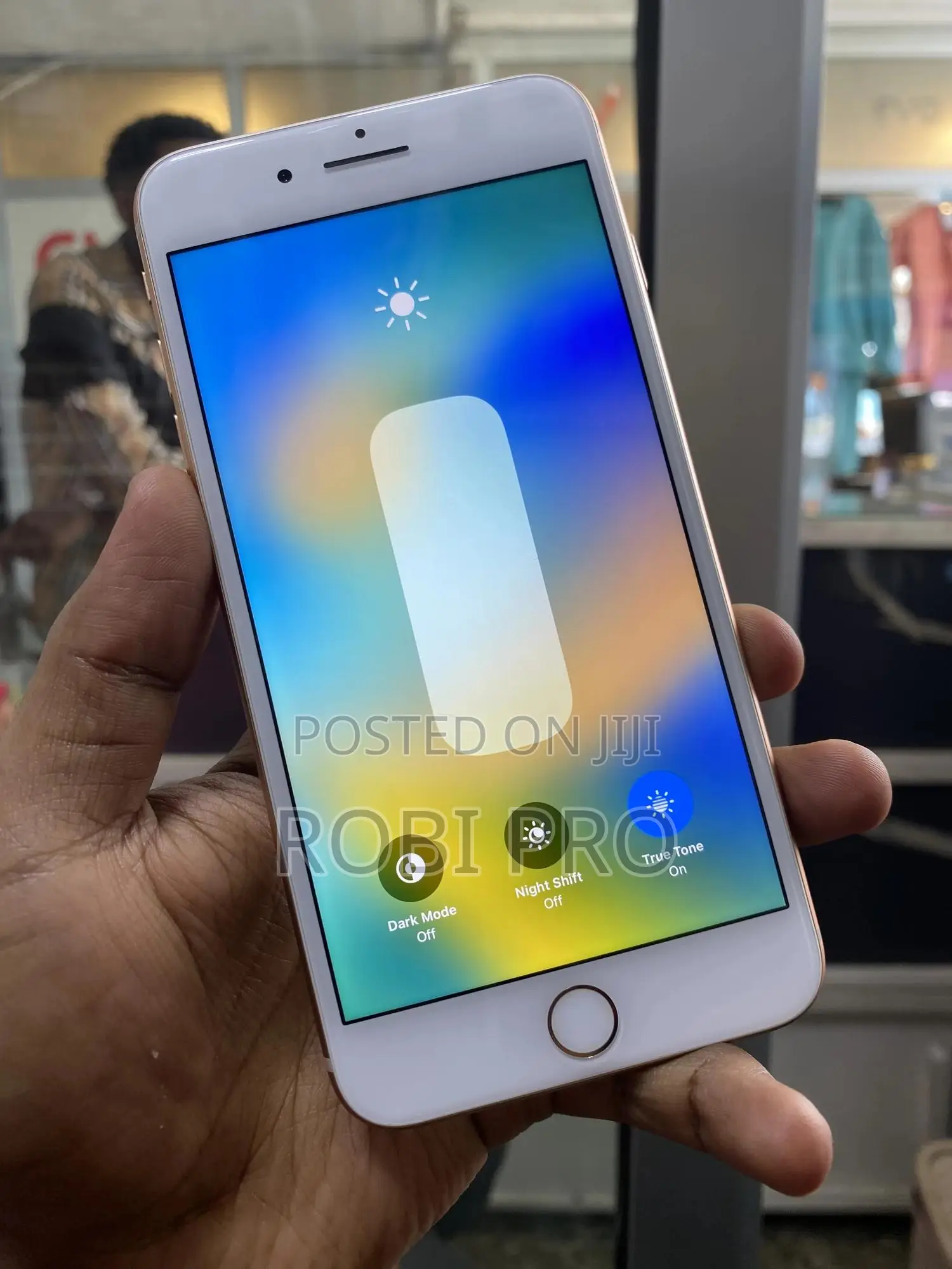 New Apple iPhone 8 Plus 64 GB Rose Gold