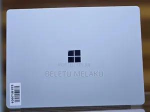 New Laptop Microsoft Surface 8GB Intel Core I5 SSD 512GB