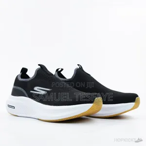 Photo - Skechers Go Run Elevate 2.0