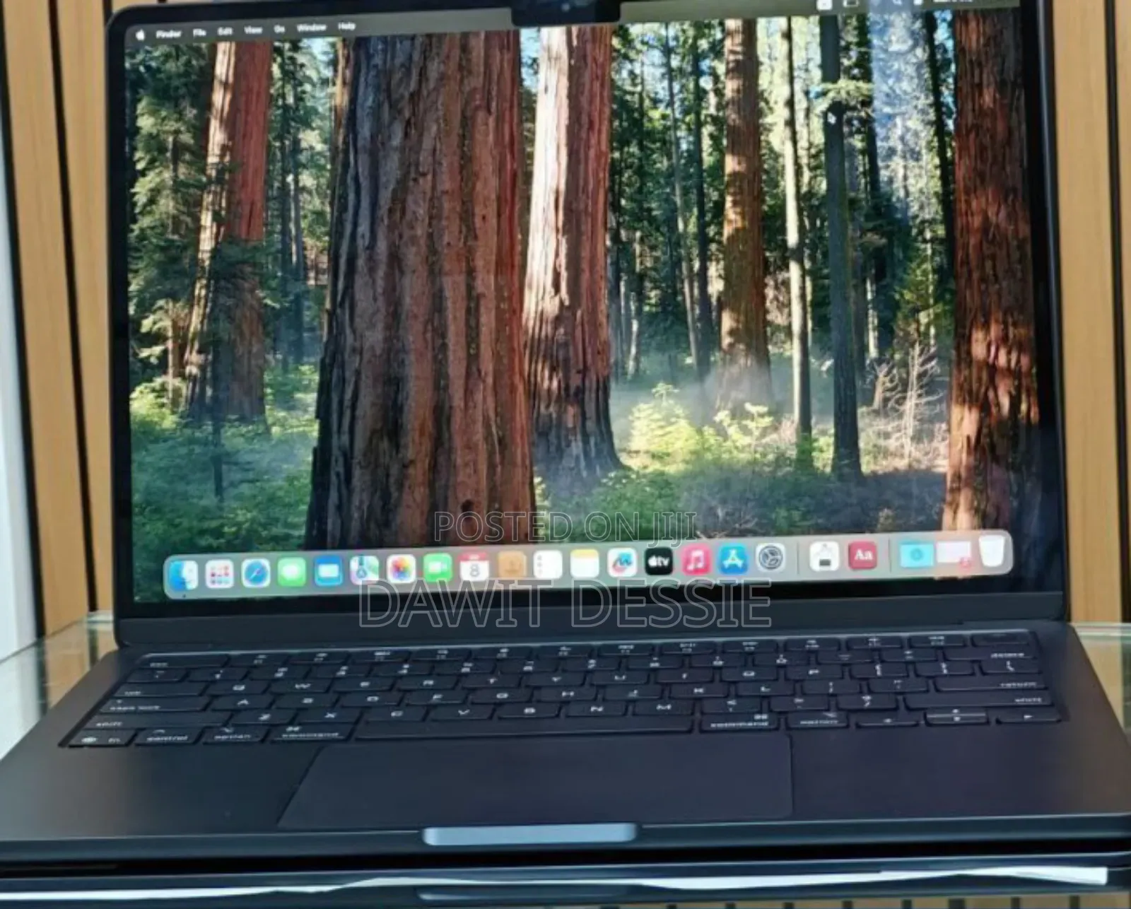 New Laptop Apple MacBook Air 2024 M3 13-Inch 16GB Apple M3 SSD 256GB