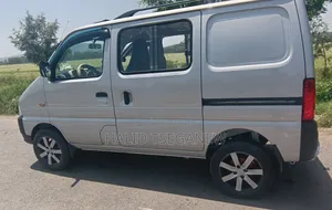 Photo - New Suzuki Eeco 2025 Silver