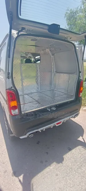 New Suzuki Eeco 2025 Silver