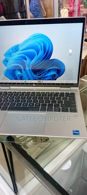 New Laptop HP Envy X360 16GB Intel Core I7 SSD 256GB