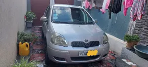 Toyota Vitz 2002 Silver