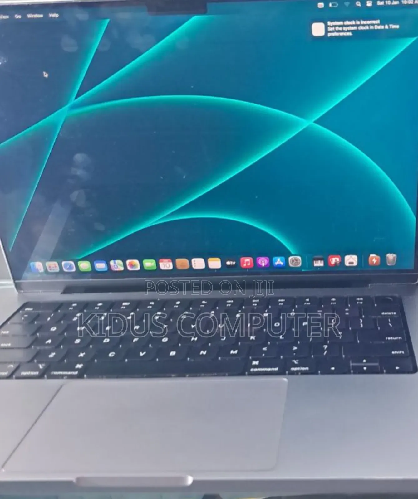 New Laptop Apple MacBook Air 2022 M2 32GB Apple M2 SSD 512GB