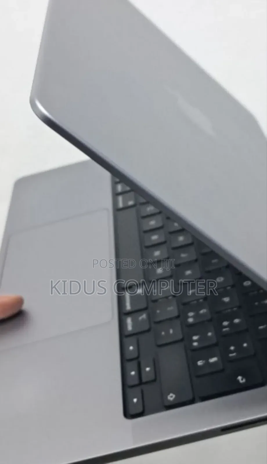 New Laptop Apple MacBook Pro M1 16GB Apple M1 SSD 512GB