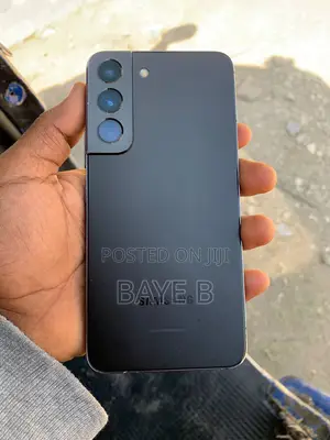 Photo - Samsung Galaxy S22 5G 128 GB Black