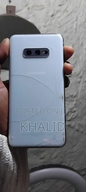 Samsung Galaxy S10e 128 GB White