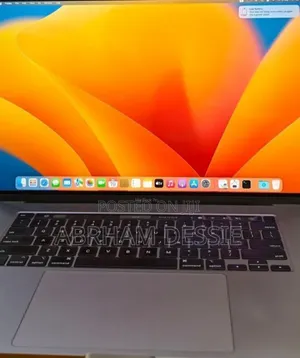 Photo - New Laptop Apple MacBook Pro 2019 32GB Intel Core I9 SSD 1T