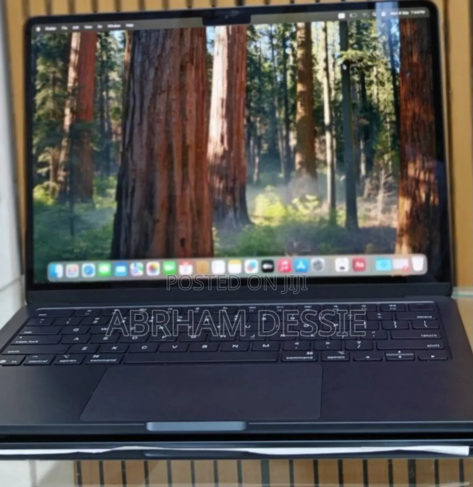 New Laptop Apple MacBook Air 2024 M3 13-Inch 16GB Apple M3 SSD 256GB