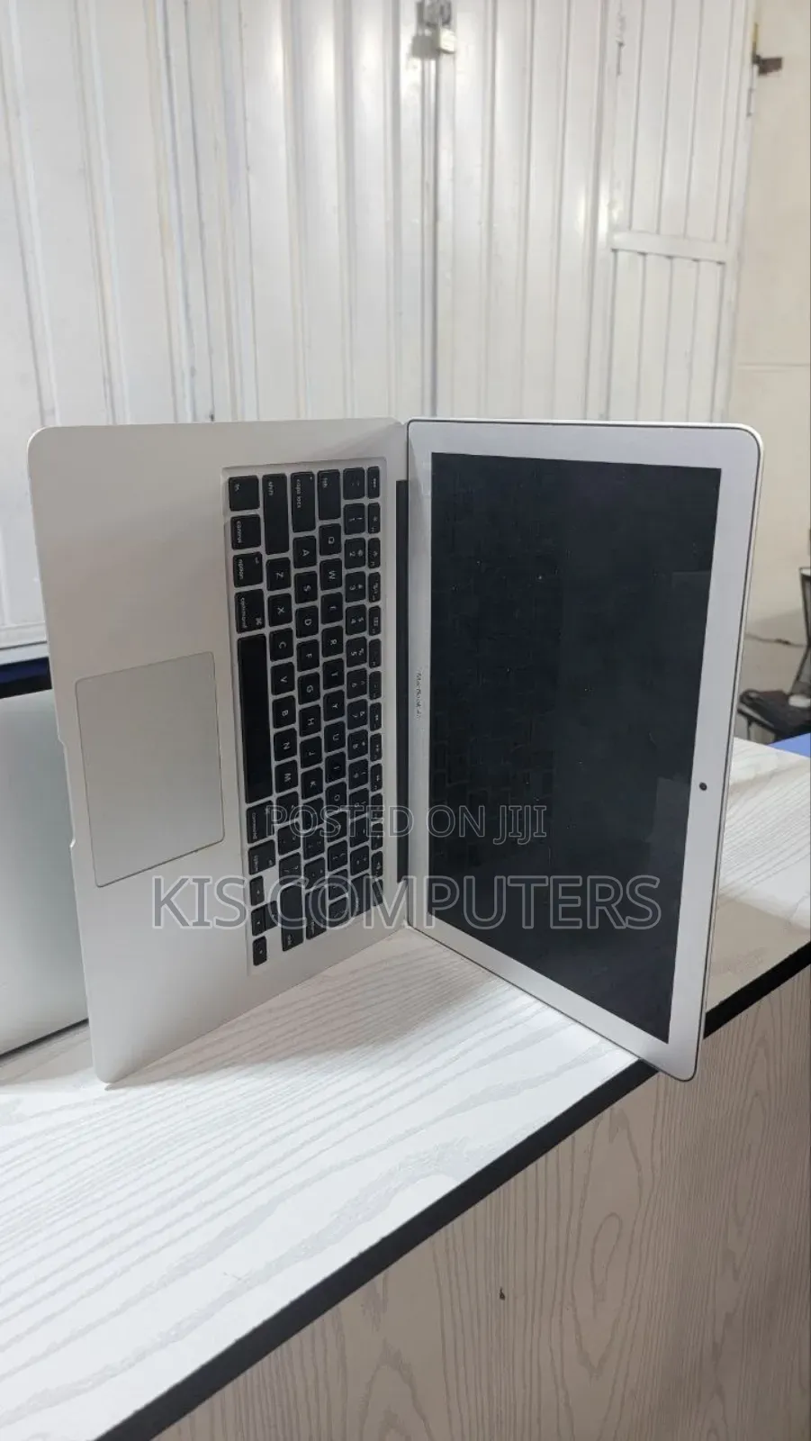 Laptop Apple MacBook 4GB Intel Core I5 SSD 128GB
