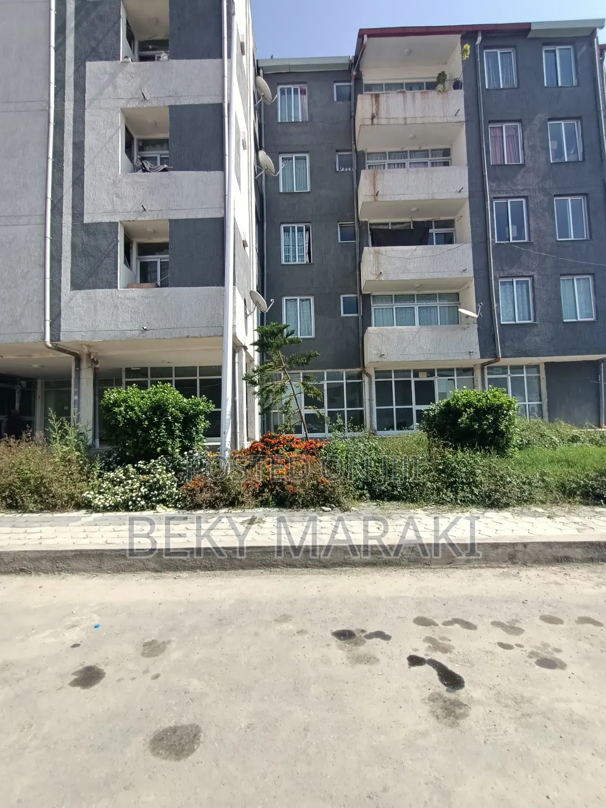 22 ካሬ ሱቅ ኮንደሚኒየም Ground ላይ