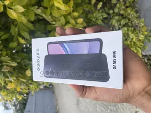 Photo - New Samsung Galaxy A15 128 GB Black