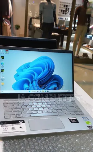 New Laptop HP Pavilion 15 8GB Intel Core I5 SSD 512GB