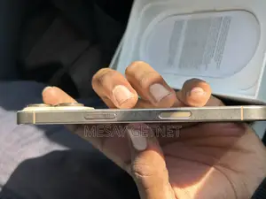 Apple iPhone 16 Pro 128 GB Gold