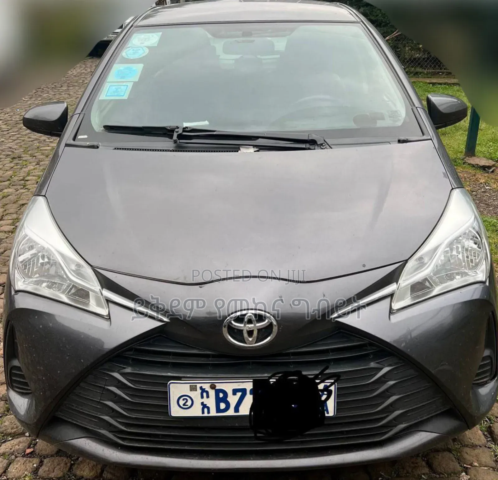Toyota Yaris 2018 Gray