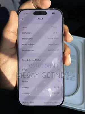 Photo - Apple iPhone 16 Pro 128 GB Gold