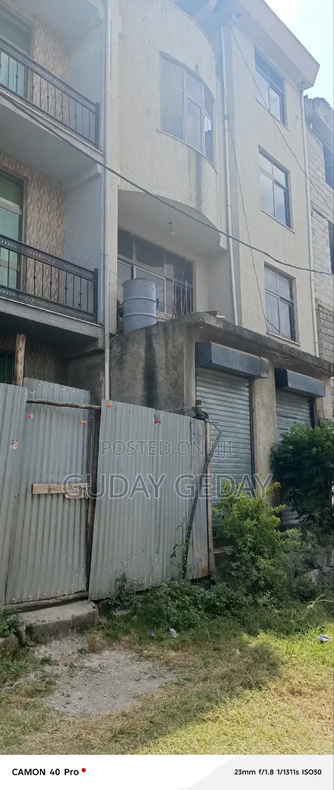 Furnished 6bdrm Townhouse/Terrace in Akaky Kaliti for sale