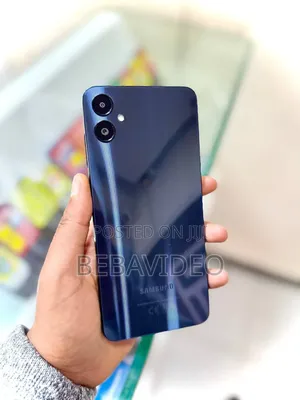 Samsung Galaxy A06 64 GB Black