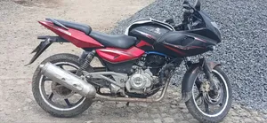 New Bajaj Pulsar 220 F 2015 Black