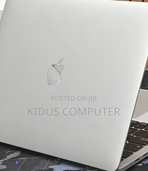 New Laptop Apple MacBook Air 2022 M2 8GB Apple M2 SSD 256GB