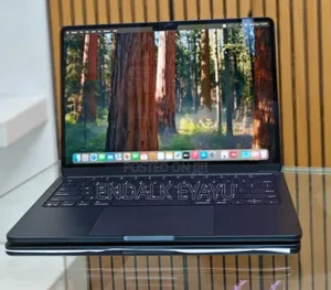 Photo - New Laptop Apple MacBook Air 16GB Apple M3 SSD 256GB