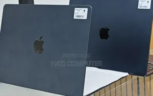 New Apple MacBook Air 2025 M4 13-Inch 16GB Intel Core I7 SSD 256GB