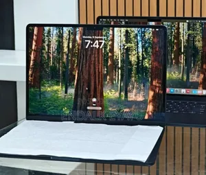 New Laptop Apple MacBook Air 2025 M4 13-Inch 16GB Apple M4 SSD 256GB