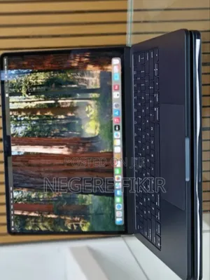 Photo - New Apple MacBook Air 2024 M3 13-Inch 16GB Intel Core M3 SSD 256GB