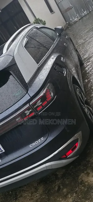 Volkswagen ID.6 2023 Blue