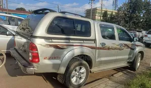 Toyota Hilux 2015 Beige