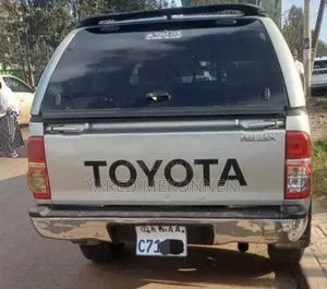 Toyota Hilux 2015 Beige