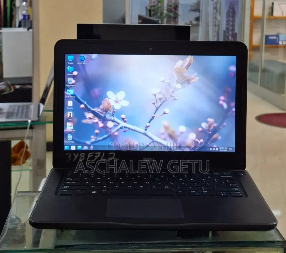 New Laptop Dell Latitude 3380 8GB Intel Core I5 SSD 256GB