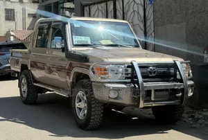 Toyota Land Cruiser 2016