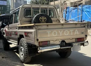 Toyota Land Cruiser 2016