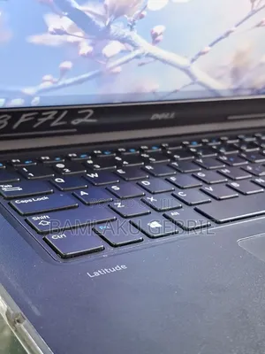 New Laptop Dell Latitude 3380 8GB Intel Core I5 SSD 256GB