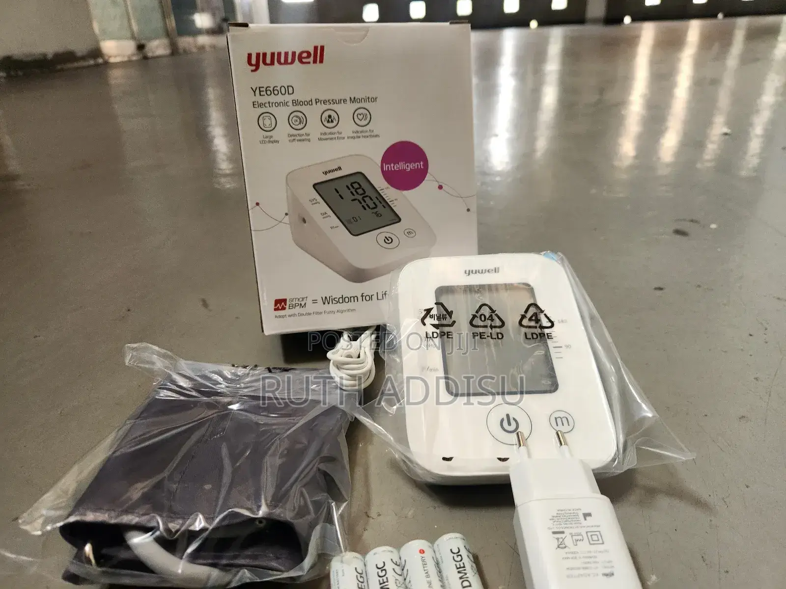 Digital Blood Pressuer Monitor痛楚medical Blood Pressure Monitor Main