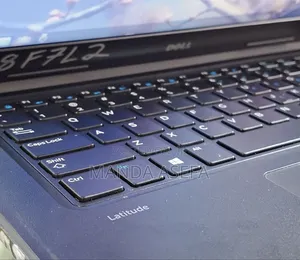 New Laptop Dell Latitude 3380 8GB Intel Core I5 SSD 256GB