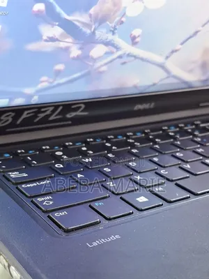 New Laptop Dell Latitude 3380 8GB Intel Core I5 SSD 256GB