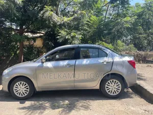 Suzuki Dzire 2022 Silver
