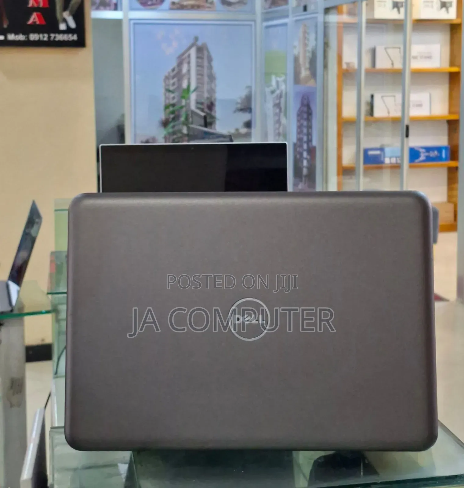 New Laptop Dell Latitude 3380 8GB Intel Core I5 SSD 256GB