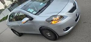 Toyota Yaris 2010 Silver